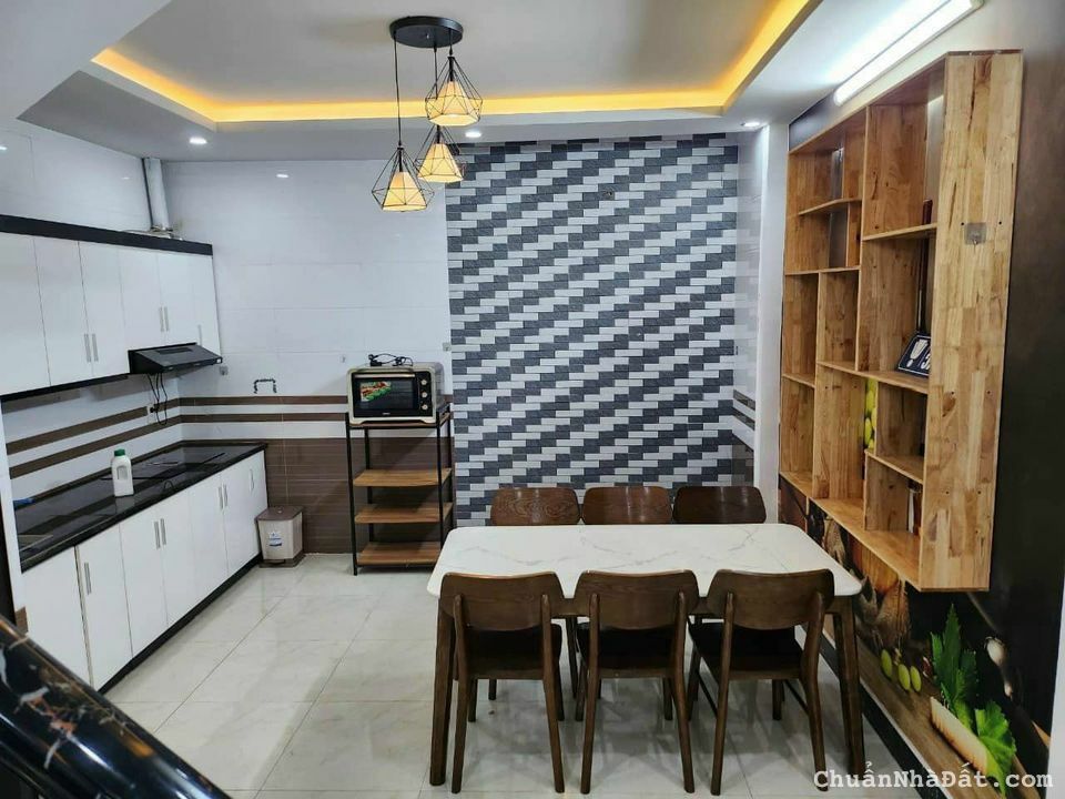 Bán nhà mặt phố kinh doanh TT Kiến An