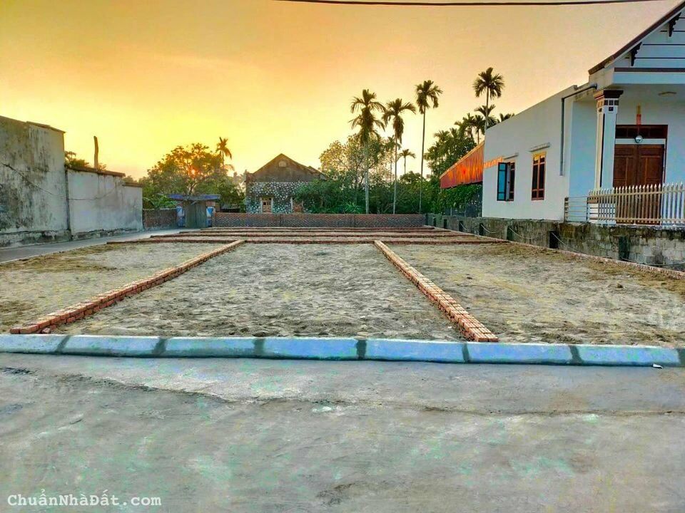 Bán đất giá rẻ sổ đỏ chỉ 399tr lô