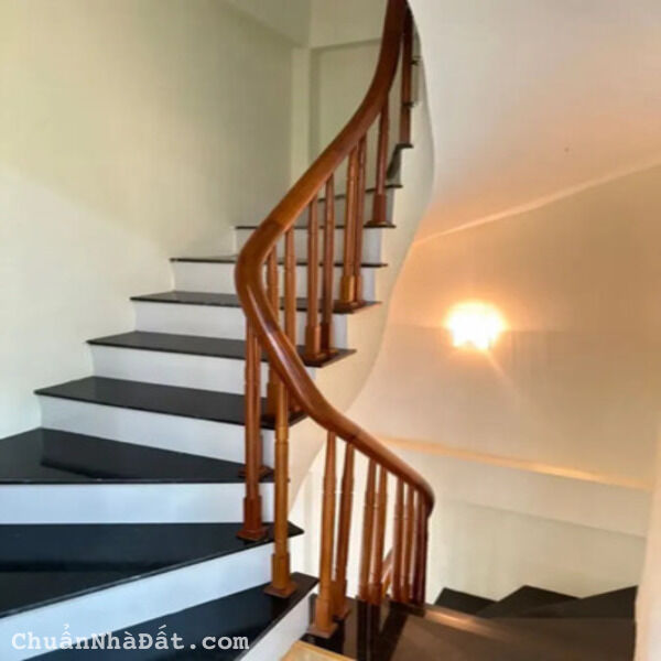 Bán nhà Đại Cát - Bắc Từ Liêm 30m2 oto đỗ cửa chỉ nhỉnh 4 tỷ