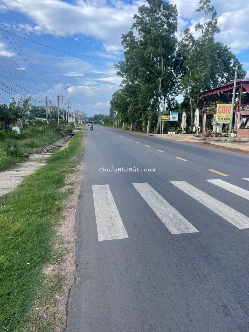 Đất mặt tiền gần Suối Dứa, 7x58m có 300m2 tc Đất mặt tiền gần Suối Dứa, 7x58m có 300m2 tc