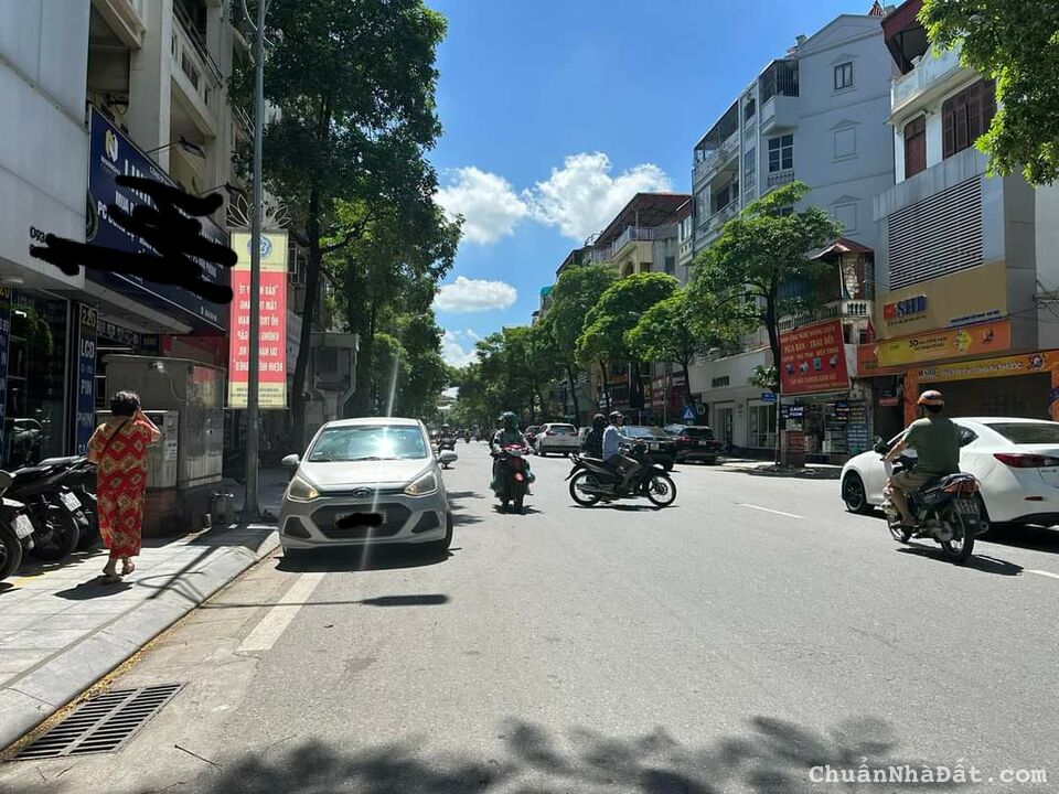 Bán nhà mặt phố Hồng Mai gần Bạch Mai - vỉa hè rộng - kinh doanh đỉnh - nở hậu, 76m2 x 4T, 18.75 tỷ