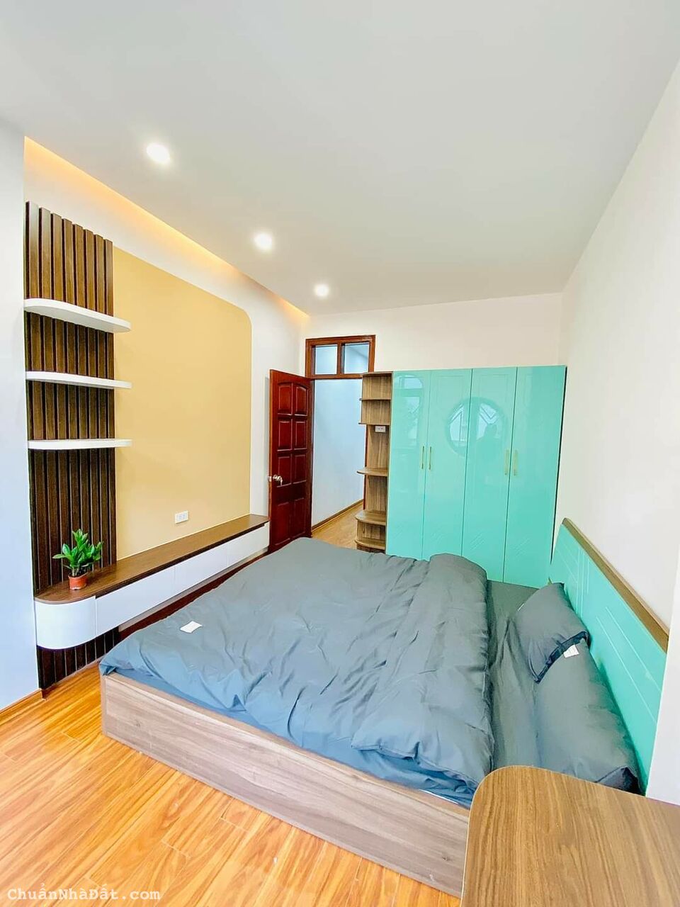 Bán nhà Phố Nguyễn Đình Chiểu,TT Quận Hai Bà Trưng,gần công viên Thống nhất,6 tầng, full đồ,5.35 tỷ