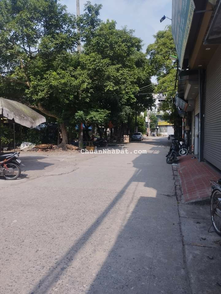 Bán nhà ngõ 143 Phố Nguyễn Chính, Hoàng Mai, Hà Nội. Nhà lô góc, kinh doanh, ô tô tránh.