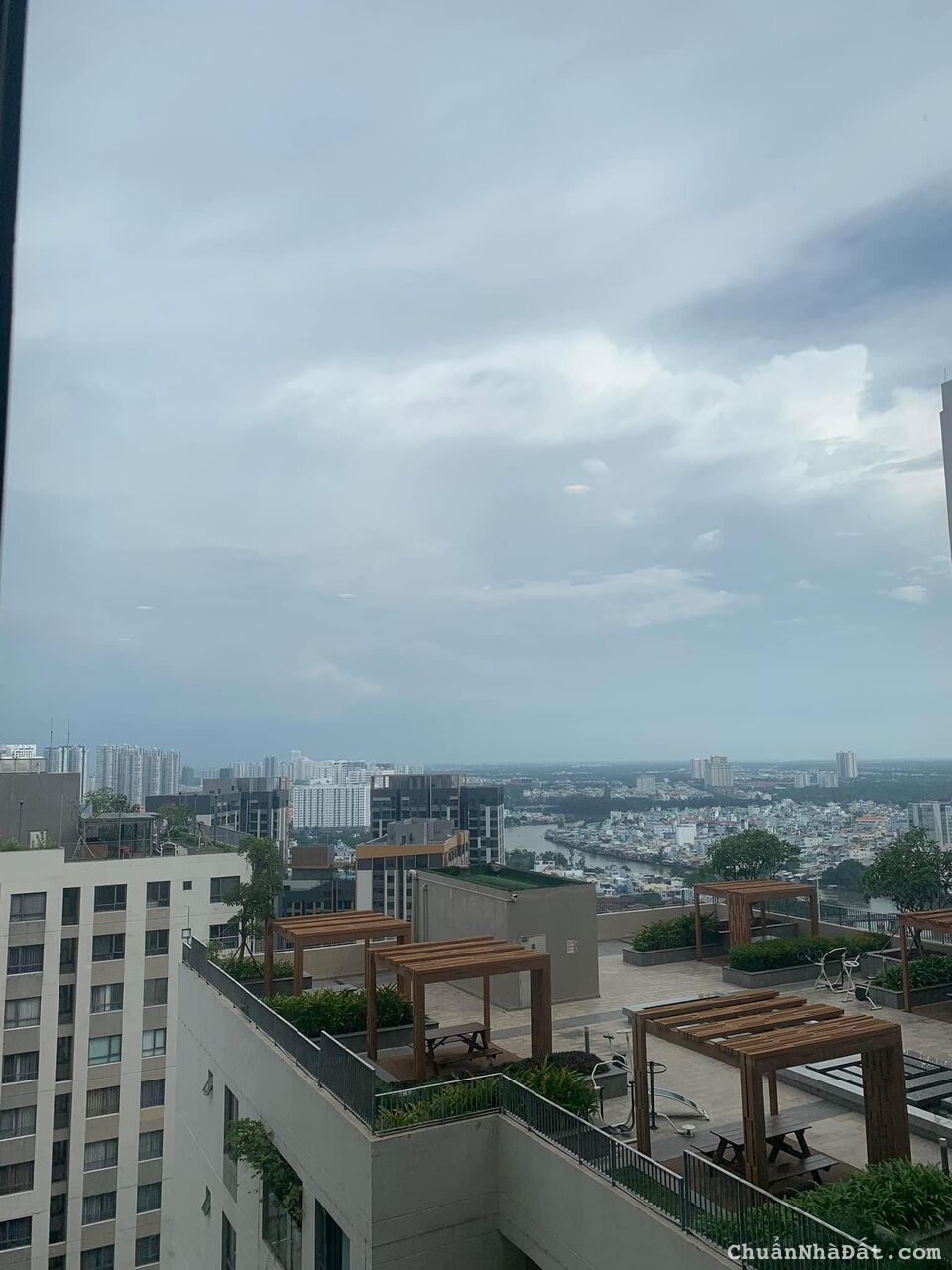 NGỘP BANK bán gấp CH The GoldView Q4 chỉ 1T520