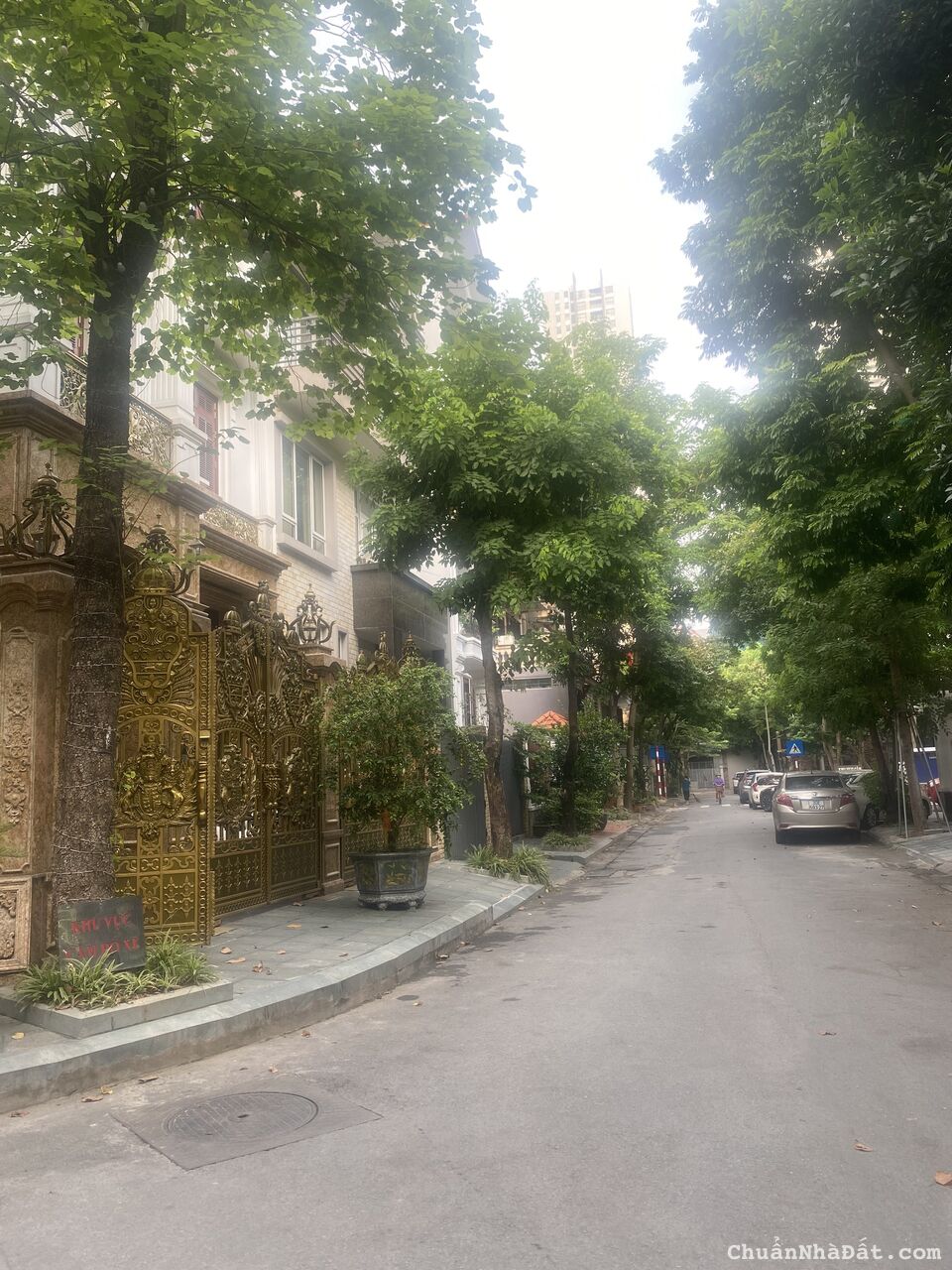 Bán Đất, Tặng Nhà 1,5 Tầng, 60m2 Phố Phú Diễn, Phân Lô, 2 Mặt Tiền, Vỉa Hè, Oto tránh 8 tỷ