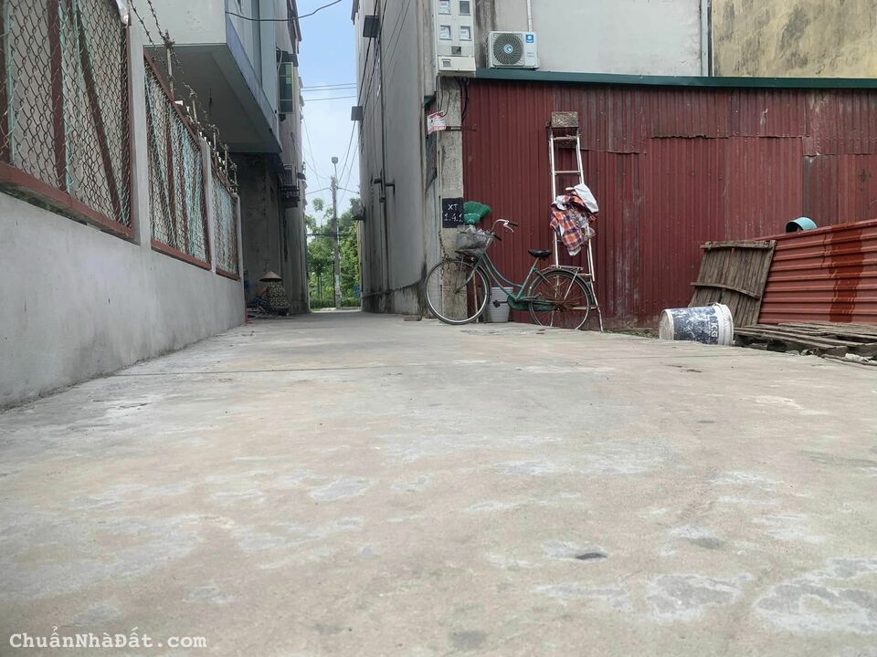 Chính chủ gửi bán 79,7m trung tâm phố Tó, Uy Nỗ, Đông Anh. Chính chủ gửi bán 79,7m trung tâm phố Tó, Uy Nỗ, Đông Anh.