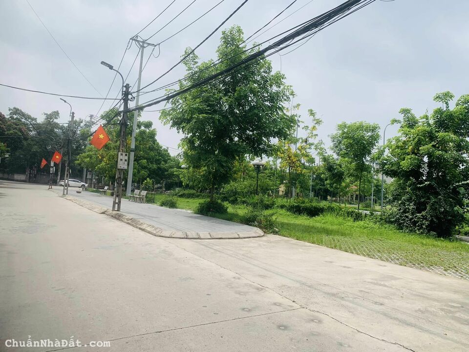 Chính chủ gửi bán 79,7m trung tâm phố Tó, Uy Nỗ, Đông Anh. Chính chủ gửi bán 79,7m trung tâm phố Tó, Uy Nỗ, Đông Anh.