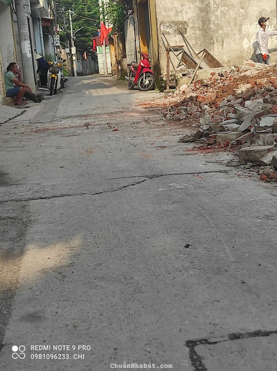 Cần bán lô góc 2 mặt tiền 60m2 trục chính, gần cầu Tứ Liên ở thôn Lê Xá, Mai Lâm, Đông Anh, Hà Nội. Cần bán lô góc 2 mặt tiền 60m2 trục chính, gần cầu Tứ Liên ở thôn Lê Xá, Mai Lâm, Đông Anh, Hà Nội.