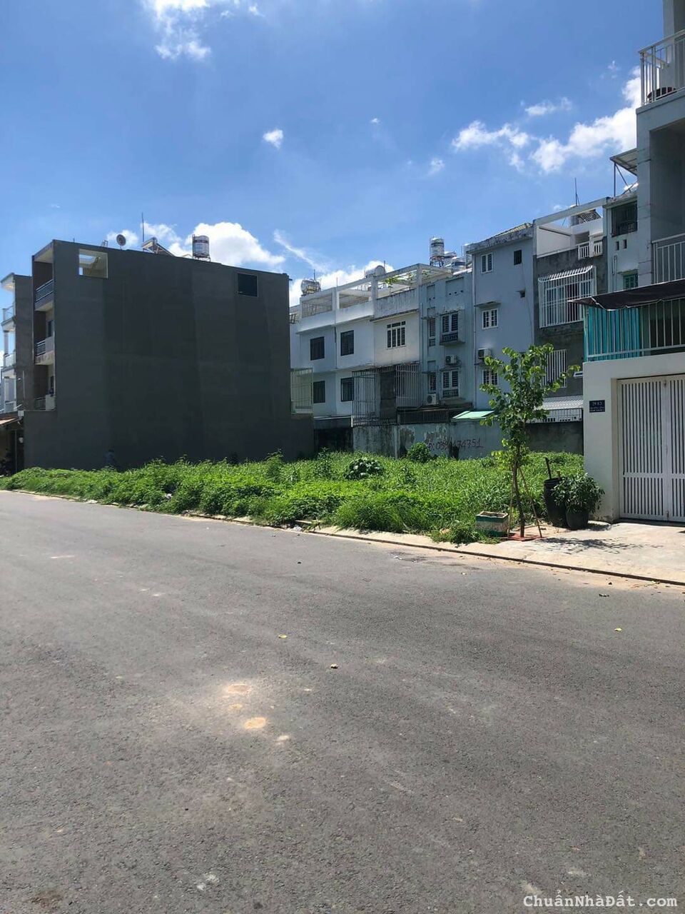 Chính chủ nhượng lại gấp lô đất đường DHT14 Phường Đông Hưng Thuận Quận 12. DT 90m2 giá 1 tỷ 850tr