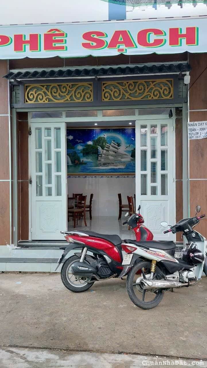 Vị trí kinh doanh buôn bán mà giá cực rẻ Nhà mới đẹp  ....  DT 11m X 5m shr 1 trệt 1 lầu sân thượng