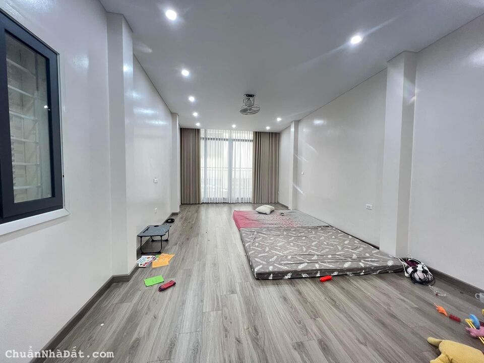 Nhà phố Minh Khai, ngõ to ô tô tránh, kinh doanh ác liệt, 6T thang máy, 72m giá 17.5 tỷ Nhà phố Minh Khai, ngõ to ô tô tránh, kinh doanh ác liệt, 6T thang máy, 72m giá 17.5 tỷ