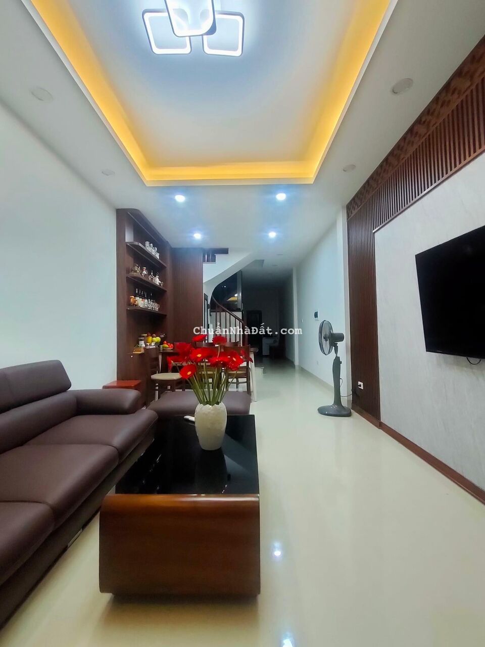 Bán nhà phố Nguyễn An Ninh, ngõ thông thẳng tắp, 20m ra mặt phố, 5T thang máy, 65m2 giá 7.9 tỷ