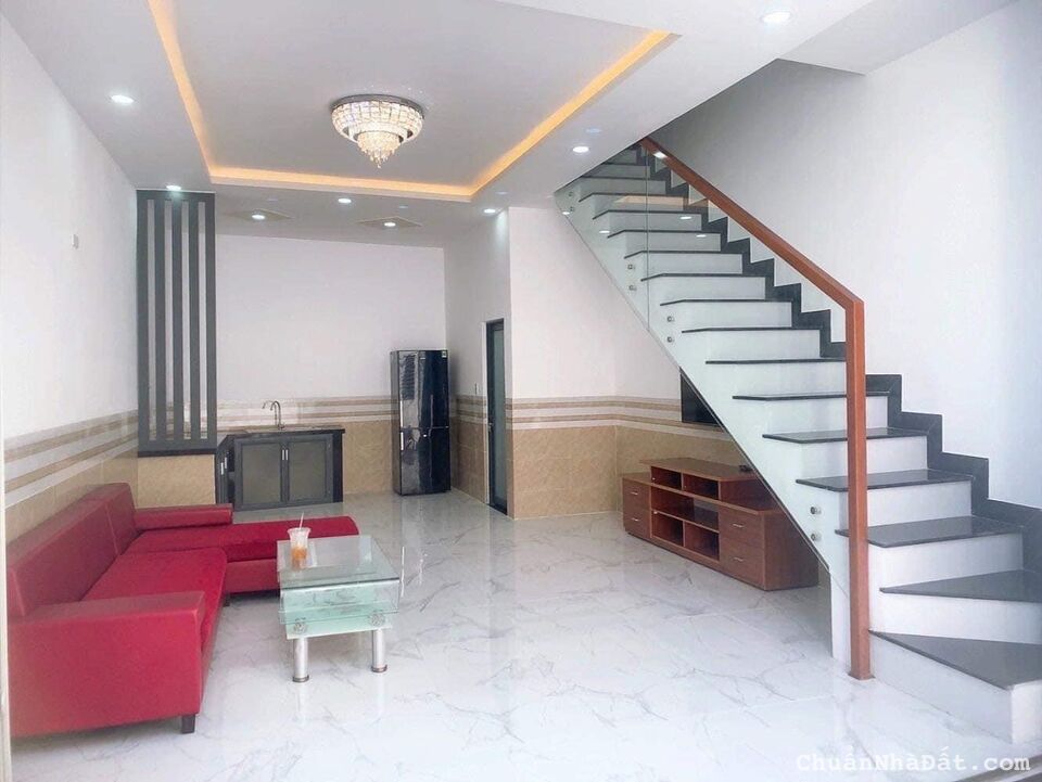 BÁN NHÀ MỚI 3 TẦNGH NGAY TRUNG TÂM PHƯỚC HẢI NHA TRANG GIÁ 2TỶ9