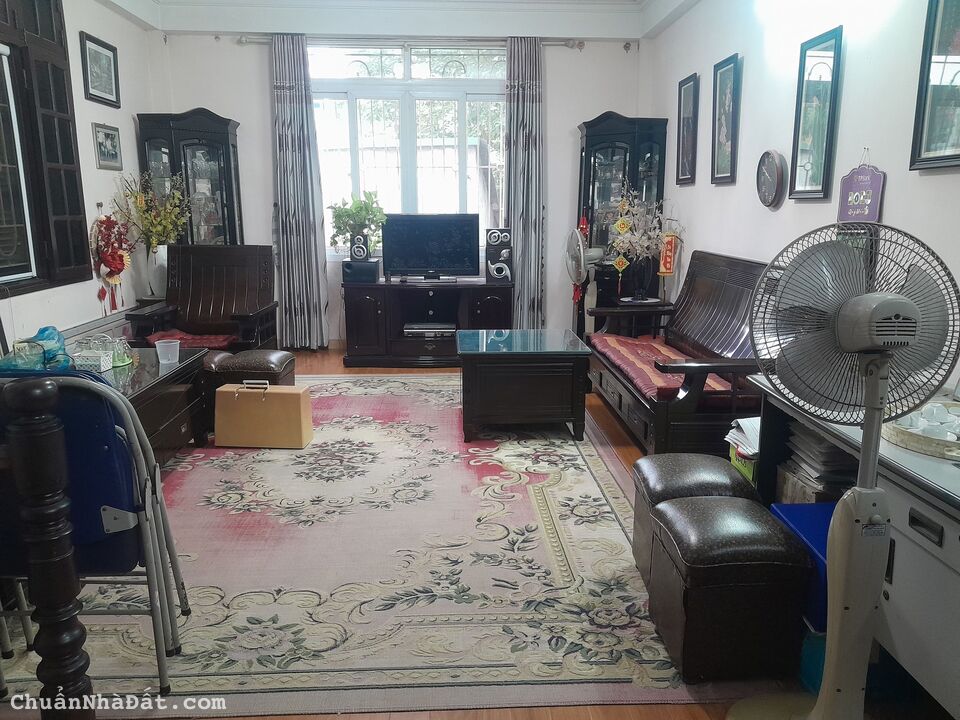 Nhà ngõ 50 Võng Thị, hai mặt thoáng, gần hồ, 70m2 giá 10 tỷ Nhà ngõ 50 Võng Thị, hai mặt thoáng, gần hồ, 70m2 giá 10 tỷ