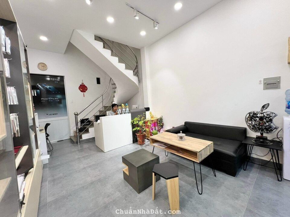 Bán nhà ngộp Nguyễn Đình Chiểu Quận 3 giá 2.25 tỷ sổ hồng riêng