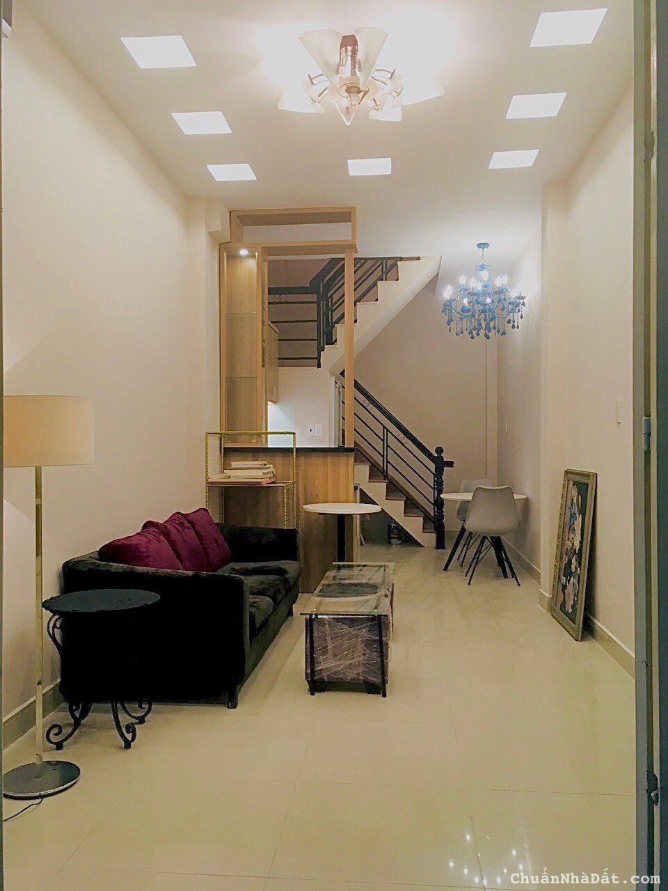 Hạ giá bán gấp nhà giá 2.25 tỷ đường Số 7 Cư Xá Đô Thành, P4, Q3. DT 3x9m có HĐ thuê 12tr/tháng