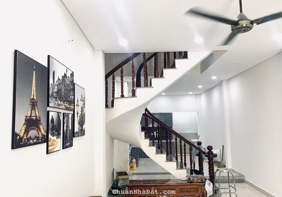 Bán nhà đẹp giá tốt 60m2 giá 2.36 tỉ ngay ĐH Văn Lang Phường 13 Bình Thạnh có HĐ thuê 15tr/tháng