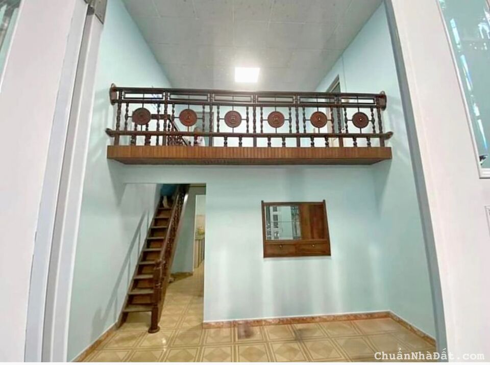 ẦN BÁN NHÀ CẤP 3, MẶT TIỀN PHƯỜNG VẠN THẠNH, GẦN CHỢ ĐẦM, TTTP NHA TRANG GIÁ 3,050 TỶ.