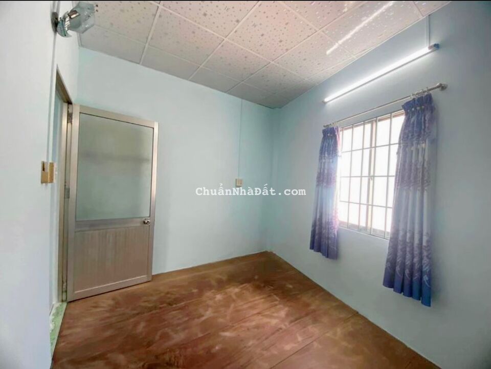 ẦN BÁN NHÀ CẤP 3, MẶT TIỀN PHƯỜNG VẠN THẠNH, GẦN CHỢ ĐẦM, TTTP NHA TRANG GIÁ 3,050 TỶ.