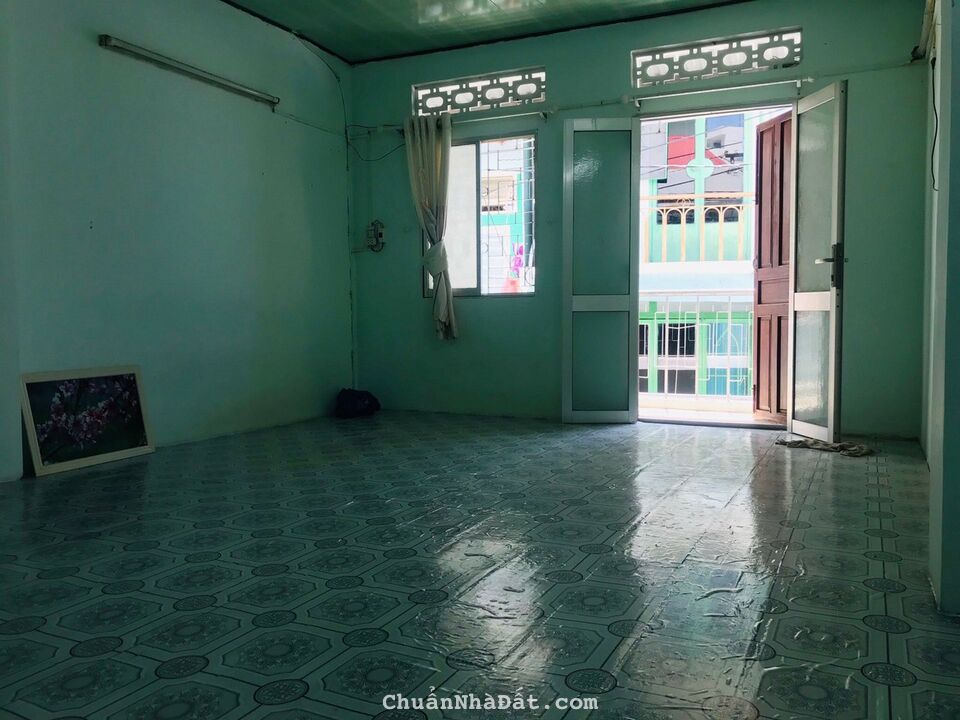 CẦN BÁN NHÀ 1 TRỆT 1 LẦU CÓ GÁC LỬNG, HẺM GẦN LÊ THÀNH PHƯƠNG, TTTP NHA TRANG 