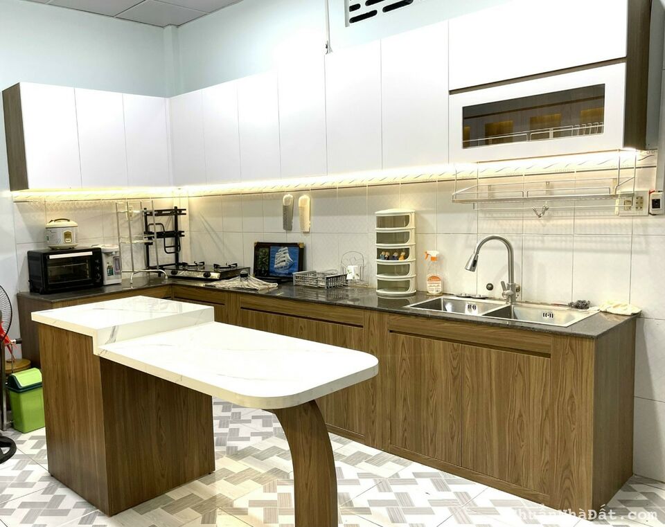 BÁN NHANH CĂN MẶT TIỀN KINH DOANH ĐƯỜNG 23/10