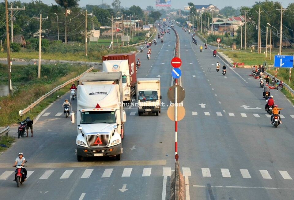 TÔI CHÍNH CHỦ SANG GẤP 924M2 ĐẤT THỔ CƯ ,ĐỐI DIỆN CHƠ.GIÁ 520TR