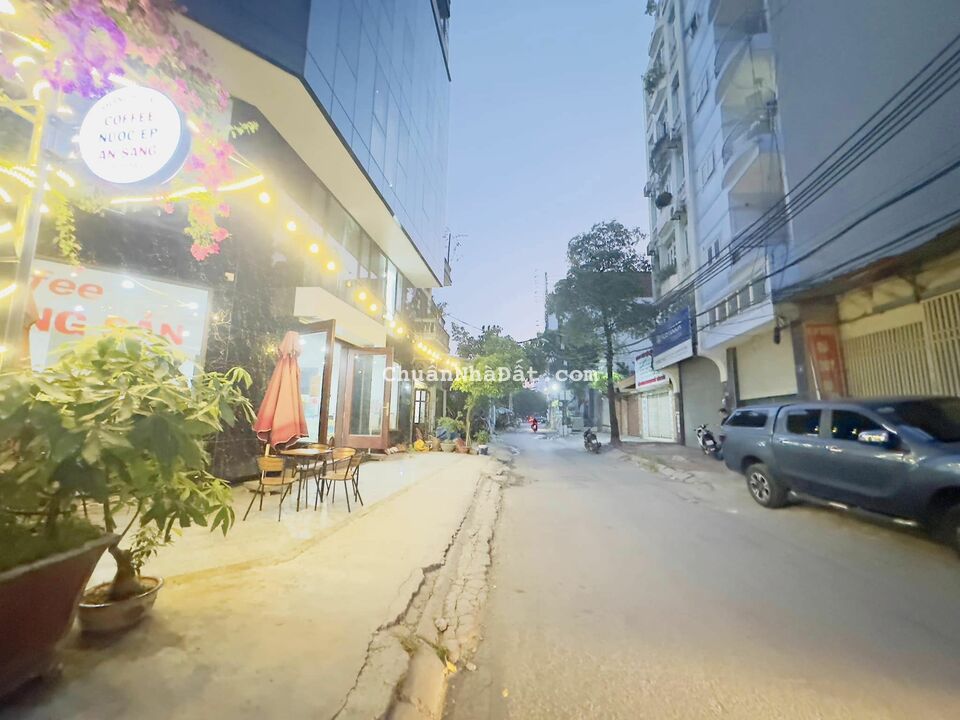 Bán nhà Tòa nhà đẹp Mặt Ngõ Giải Phóng Vỉa hè Gara Thang máy DT68m 6T MT4.5m_GIÁ 11.8Tỷ 0795986686