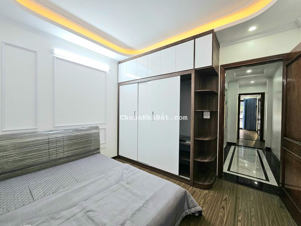 Bán nhà Phân lô Hoàng Mai – Đền Lừ 50m 6 Tầng thang máy – Gara ôtô- KD – Giá 12.9tỷ - LH 0795986686