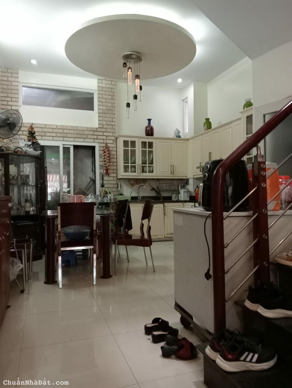 Phân lô Mặt ngõ Kim Đồng 70m 5 tầng, Kinh doanh, Vỉa hè ô tô đỗ 2xe tránh; Giá 16 tỷ _LH 0795986686