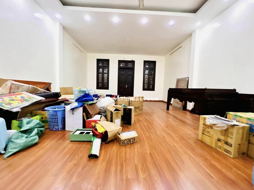 Bán nhà phân lô Tam Trinh 88m2 5 Tầng Mt5.5m – Vỉa hè KD – Gara ôTô –  Giá 14.5 Tỷ -LH 0795986686