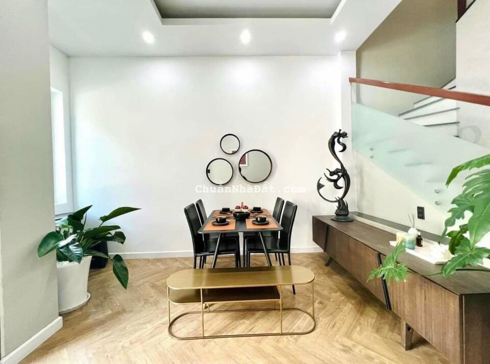 CẦN BÁN CĂN NHÀ PHỐ 1 TRỆT 1 LẦU, VIEW SÔNG VÀM CỎ