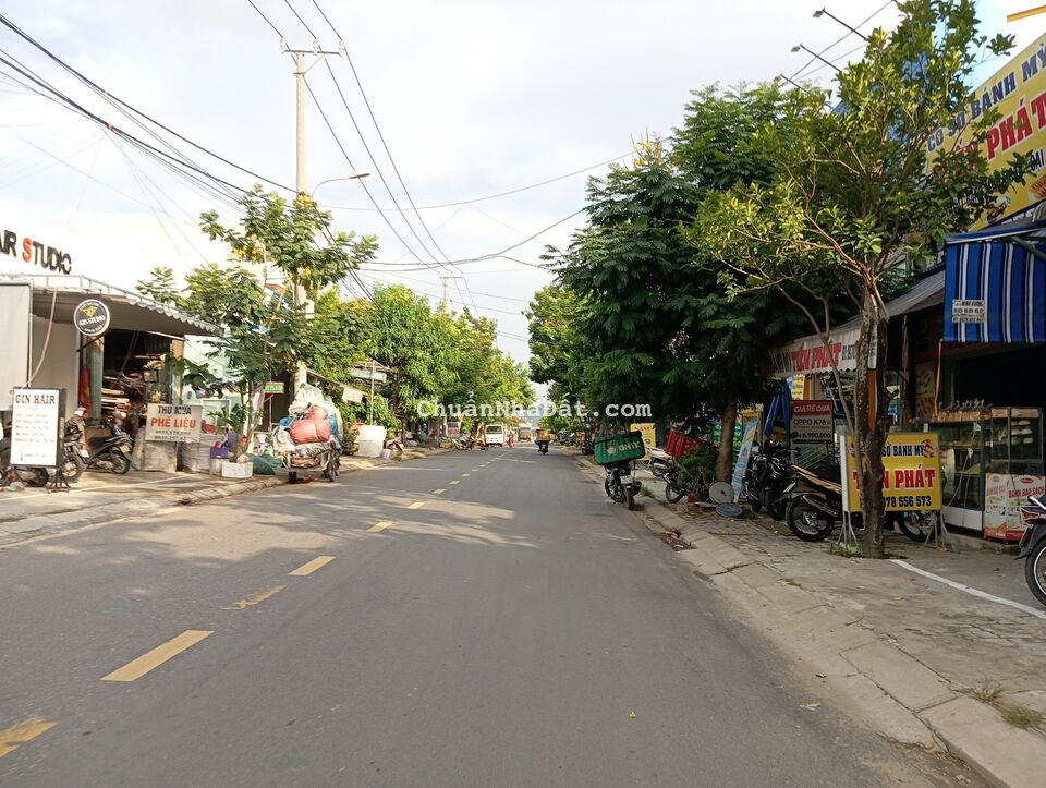 Bán đất cạnh uỷ ban Hoà Liên , 300m2 giá bán , 2 tỷ x 