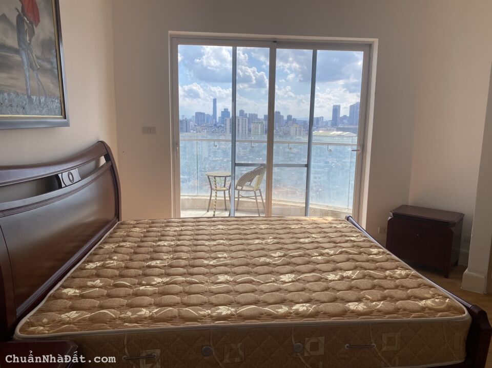 Cho thuê CHCC GOLDEN WESTLAKE - 3PN đủ đồ Cho thuê CHCC GOLDEN WESTLAKE - 3PN đủ đồ