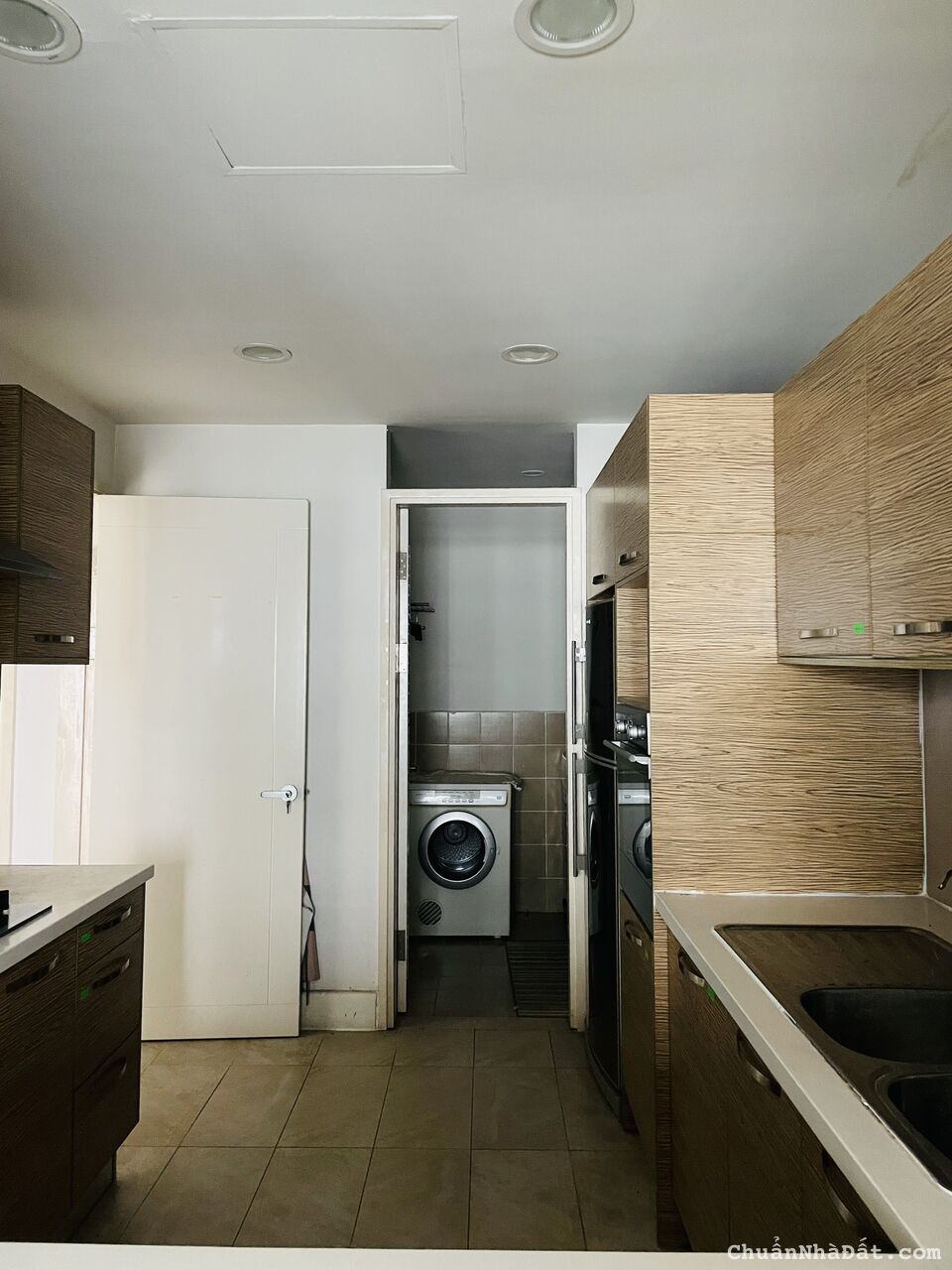 Cho thuê căn hộ 3 phòng ngủ nội thất sang trọng tại chung cư cao cấp Golden Westlake view hồ tây Cho thuê căn hộ 3 phòng ngủ nội thất sang trọng tại chung cư cao cấp Golden Westlake view hồ tây