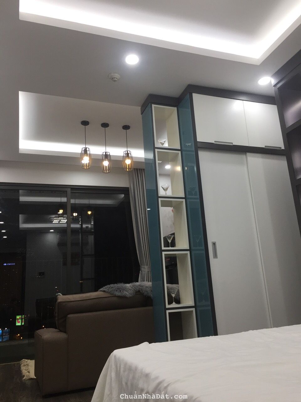 Cho thuê căn hộ ở Vinhome Trần Duy Hưng, DT 35m2 gồm 1 phòng ngủ dạng studio, đầy đủ nội thất Cho thuê căn hộ ở Vinhome Trần Duy Hưng, DT 35m2 gồm 1 phòng ngủ dạng studio, đầy đủ nội thất