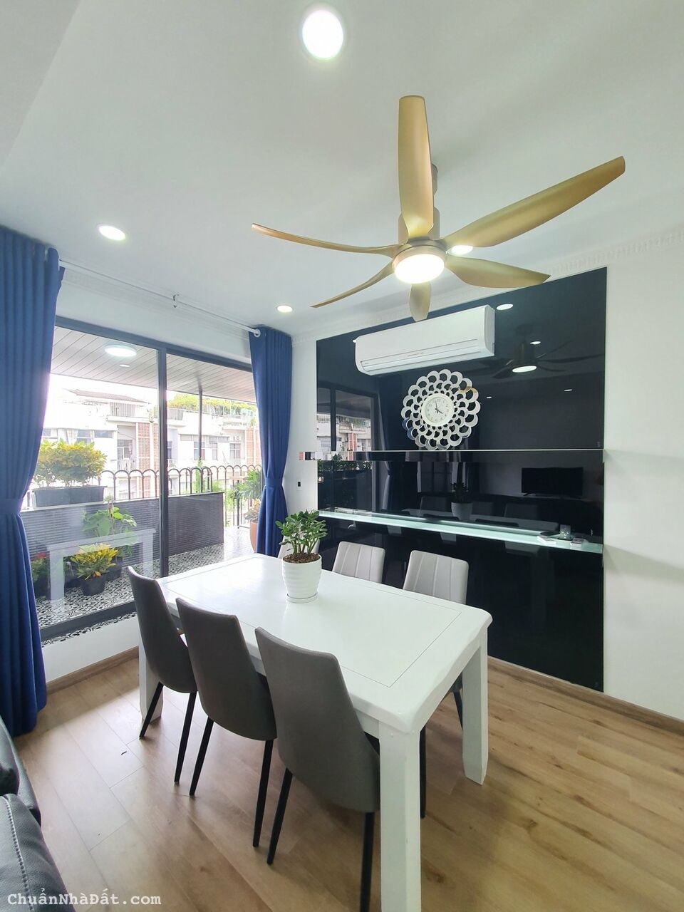 Bán  hàng loạt căn hộ Hưng Vượng, giá chào bán từ 2,7-3,5 tỷ