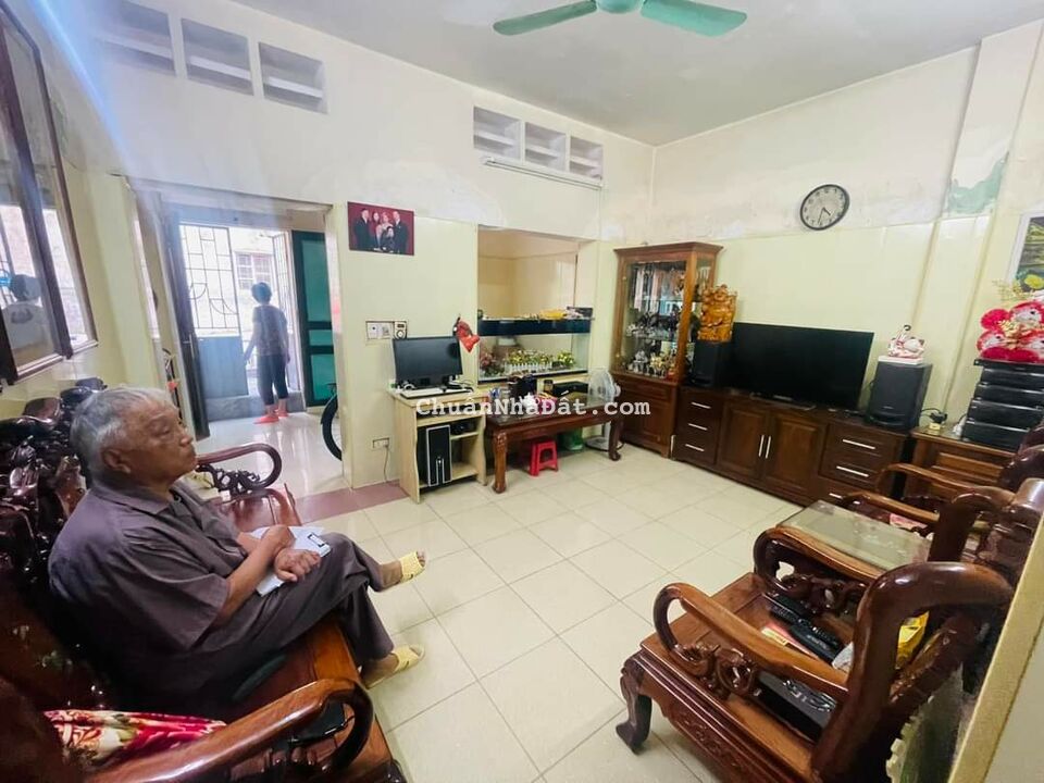 BÁN NHÀ NGÕ 565 NGUYỄN TRÃI - PHÂN LÔ Ô TÔ: 51M2, MT 4.5M, 5.96 TỶ - ĐỐI DIỆN CÔNG VIÊN BÁN NHÀ NGÕ 565 NGUYỄN TRÃI - PHÂN LÔ Ô TÔ: 51M2, MT 4.5M, 5.96 TỶ - ĐỐI DIỆN CÔNG VIÊN