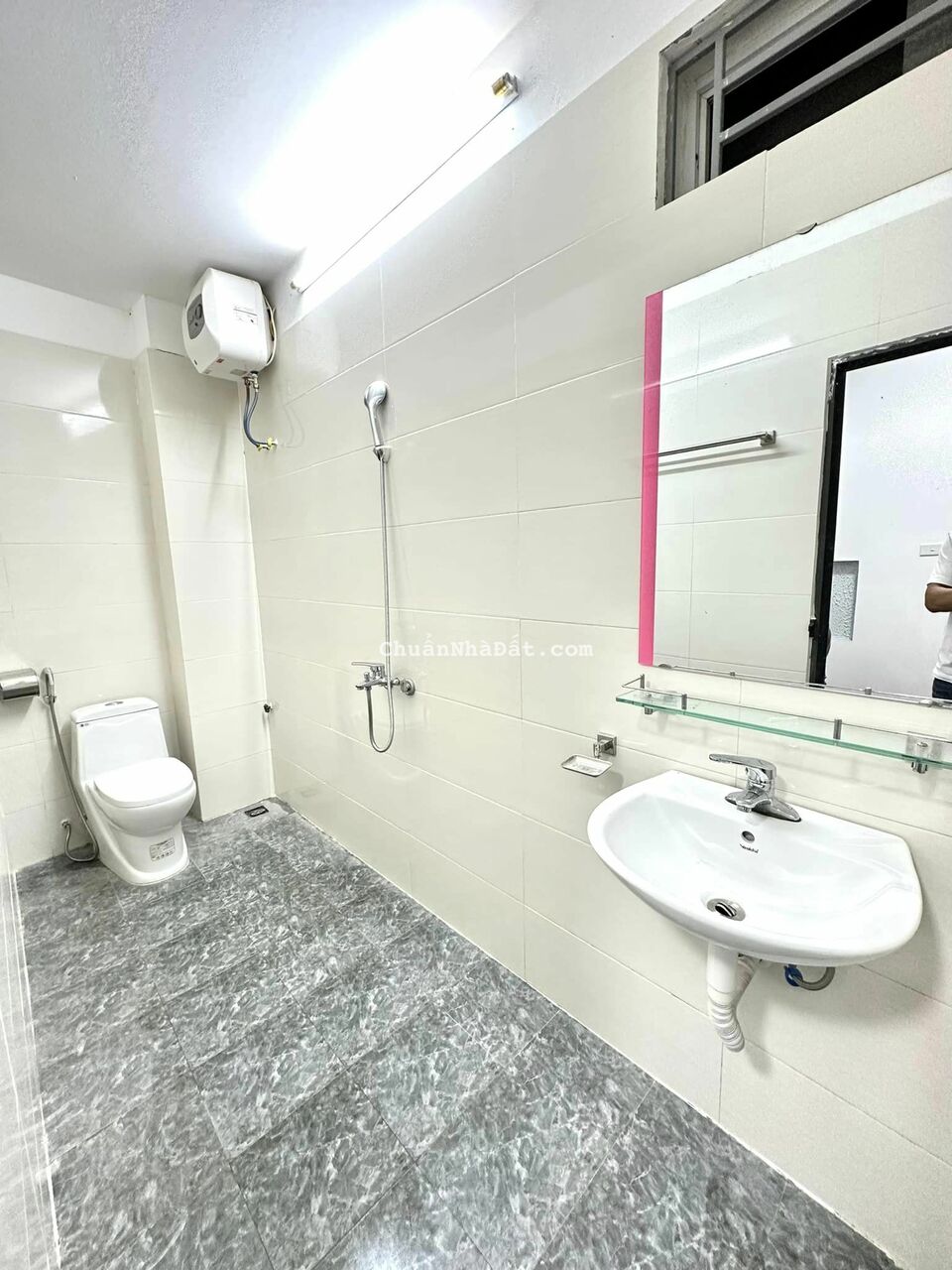 33M2_120 HOÀNG MAI_5 TẦNG_MẶT TIỀN 4.2M_CÁCH PHỐ 40M_GIÁ 3.95 TỶ