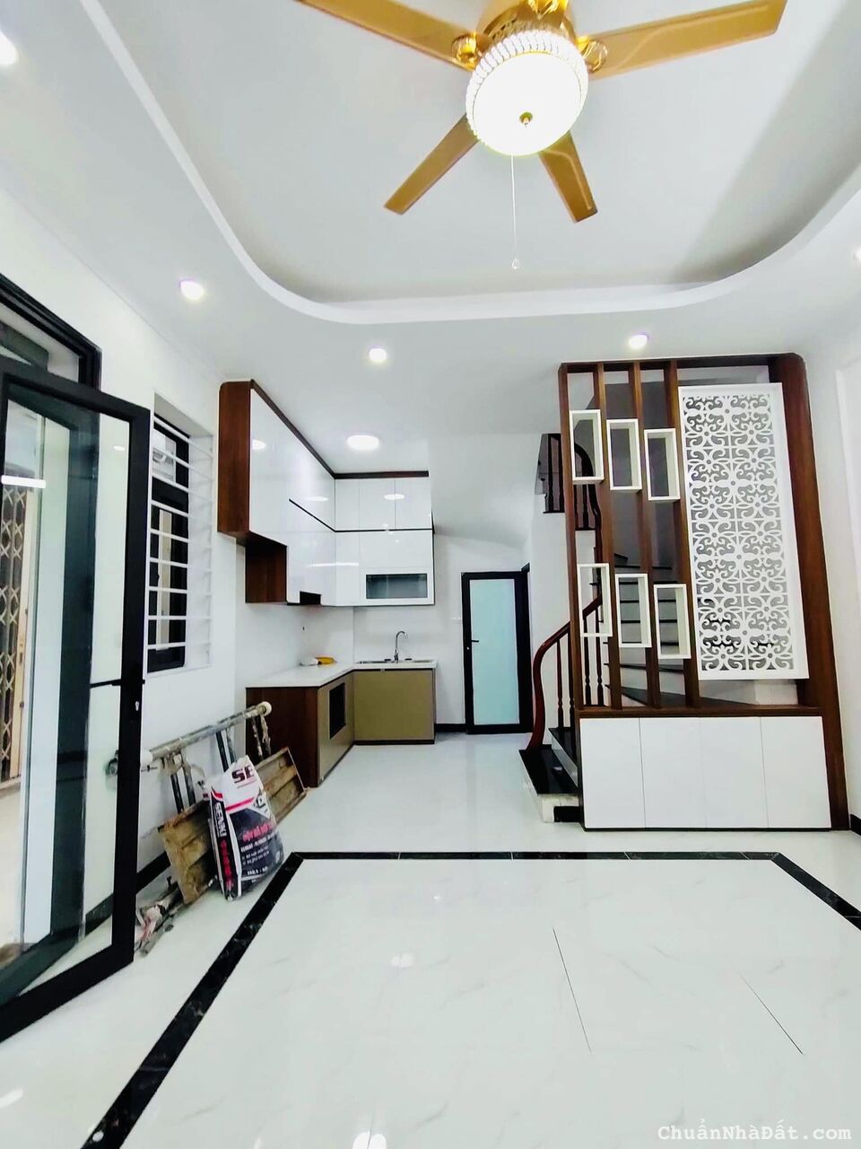 NHÀ MỚI_LÔ GÓC 32M2_5 TẦNG_175 TAM TRINH_GIÁ 4.05 TỶ NHÀ MỚI_LÔ GÓC 32M2_5 TẦNG_175 TAM TRINH_GIÁ 4.05 TỶ