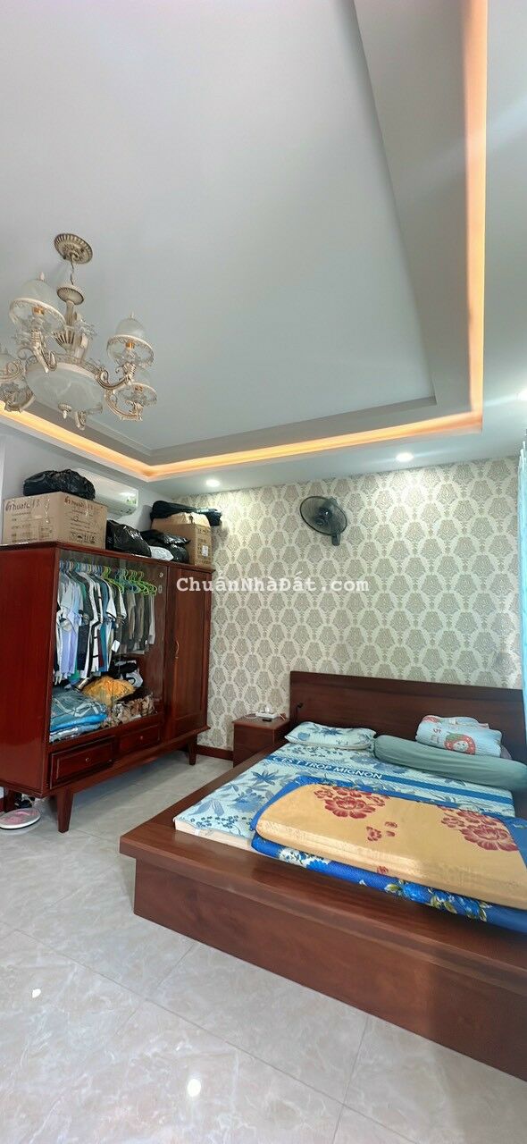 Bán nhà mặt tiền đường số 1, phường 16, Gò Vấp