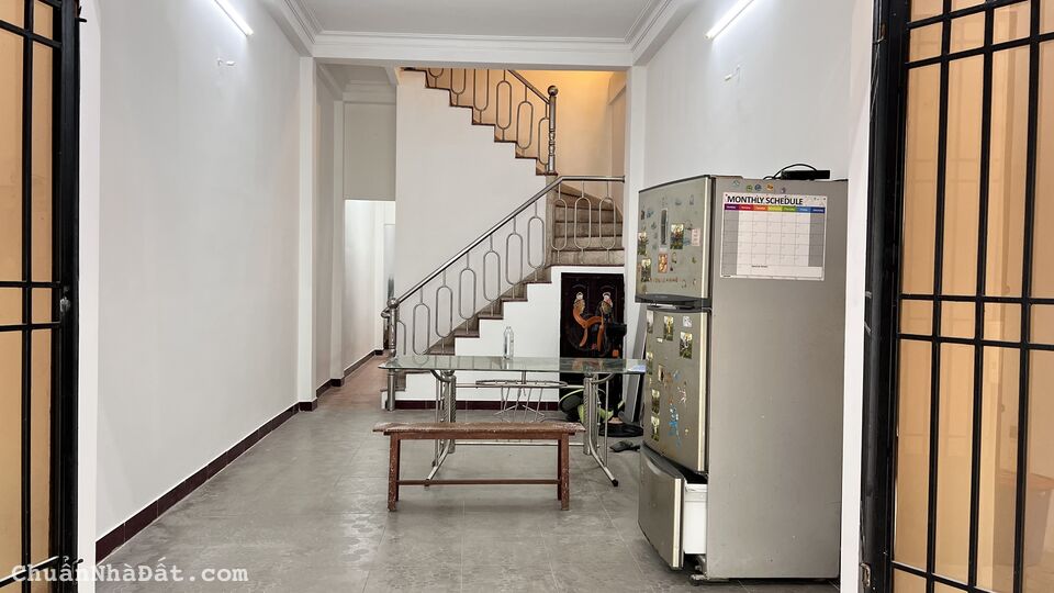 Bán nhà hẻm thông xe hơi 5m đường Thống Nhất  phường 11