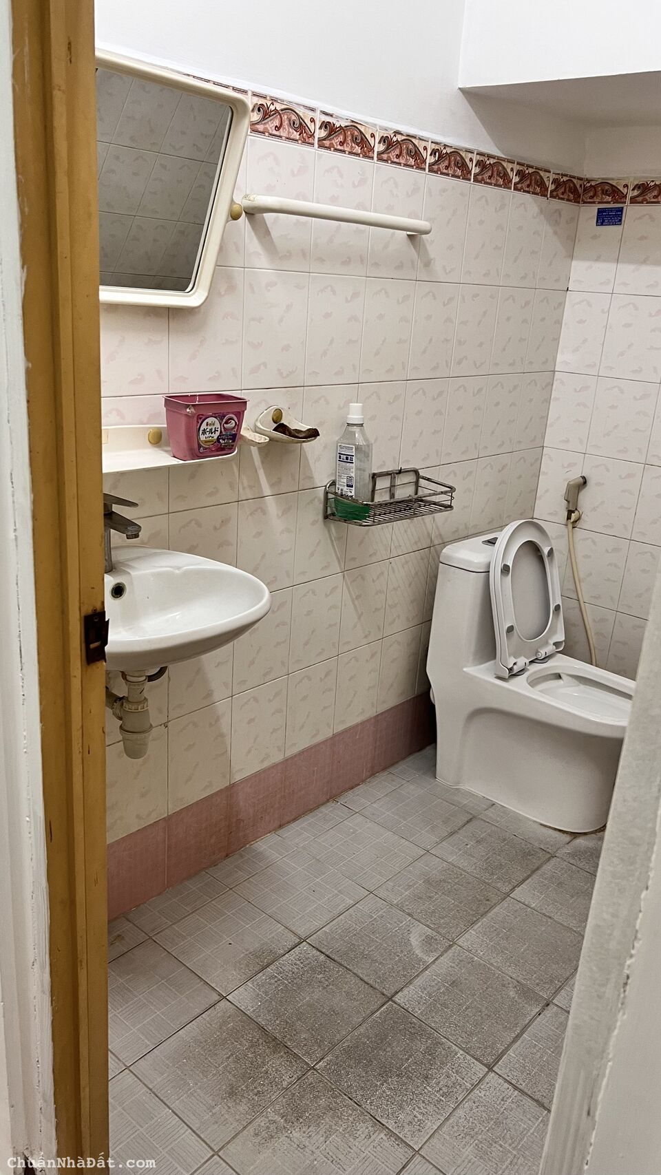 Bán nhà hẻm thông xe hơi 5m đường Thống Nhất  phường 11