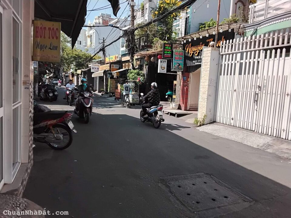 Nhà cho thuê nguyên căn hẻm xe tải đường Quang Trung, p11