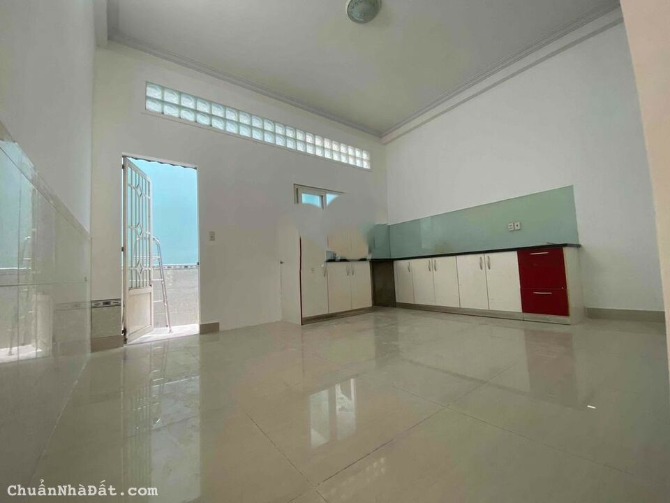 Cho thuê nhà hẻm xe hơi 6m đường Thống Nhất, phường 11, Gò Vấp