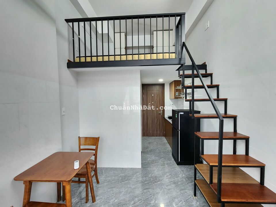 Duplex Full Nội Thất Có Cửa Sổ View Thoáng Mát