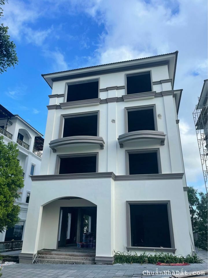 Cần bán biệt thự đơn lập 322m2 đồi View Biển trung tâm du lịch Bãi cháy tp Hạ Long Quảng Ninh. Cần bán biệt thự đơn lập 322m2 đồi View Biển trung tâm du lịch Bãi cháy tp Hạ Long Quảng Ninh.