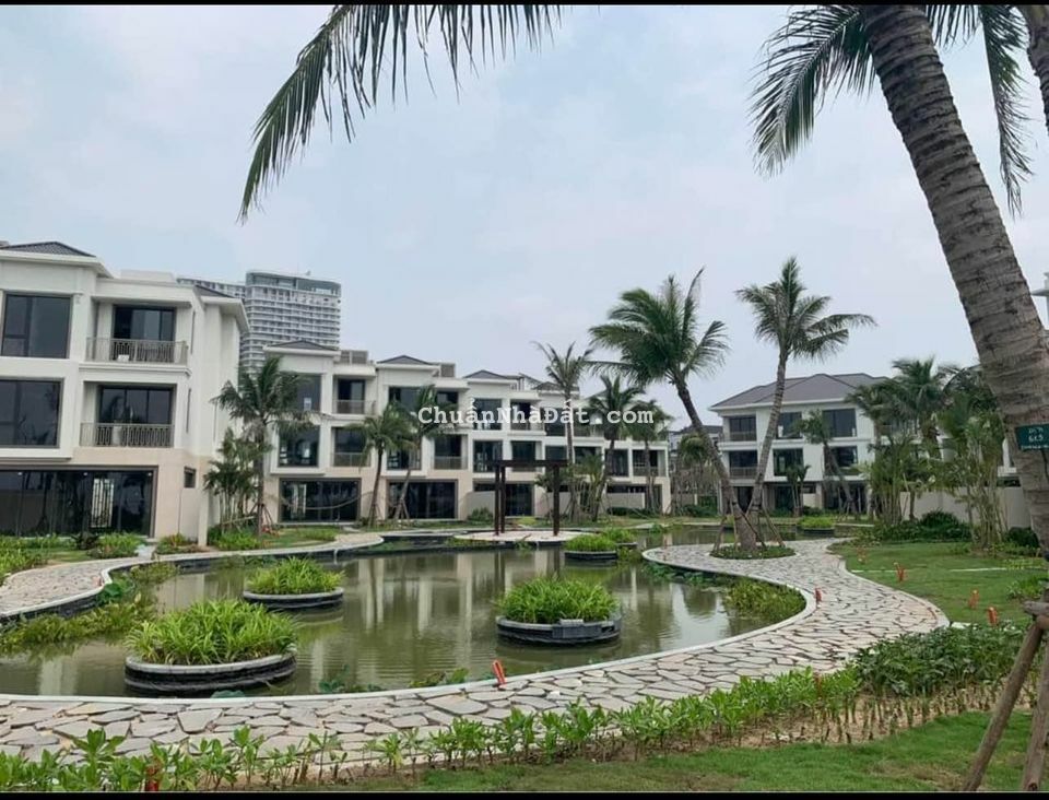 Chính chủ bán Biệt thự 211m2 mặt biển một bước chạm cát Bãi tắm tại Grand Bay Hạ Long Villas