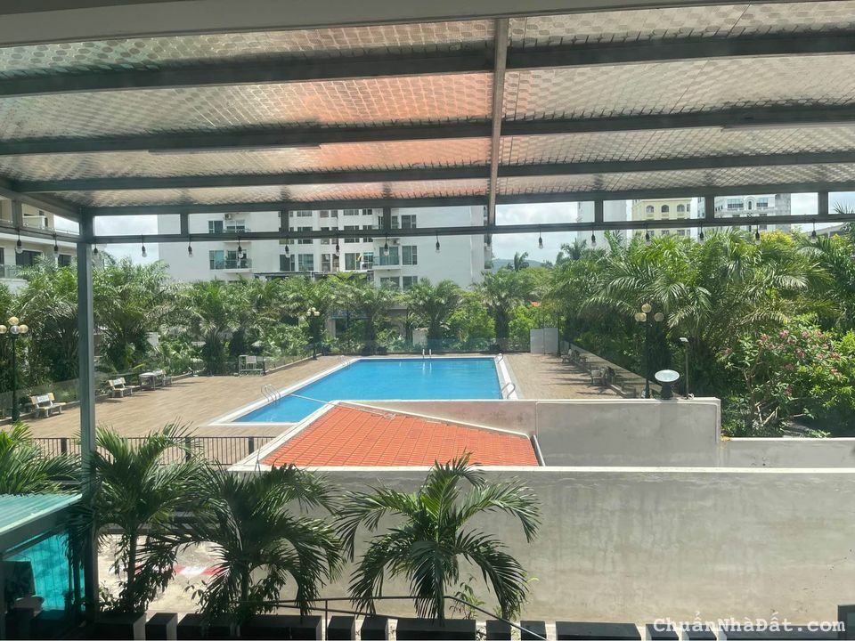 Bán hoặc cho thuê căn nhà Sân vườn chân đế toà chung cư Bim 24 tầng, trung tâm Hùng Thắng, Bãi Cháy