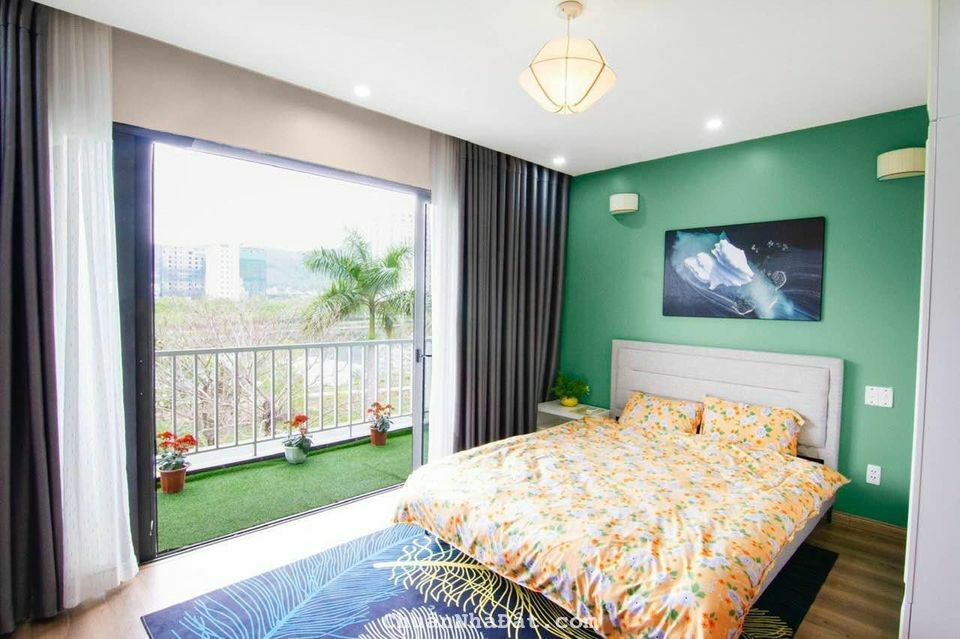 Bán căn liền kề 4 tầng 80m2 mặt Hồ trung tâm Hoàng Quốc Việt, Hùng Thắng, Bãi Cháy Hạ Long