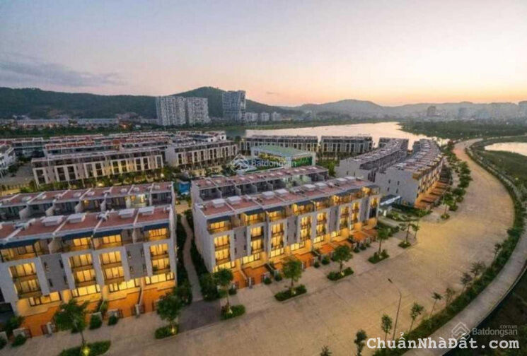 Bán liền kề 4 tầng Lotus Resident mặt Hồ trung tâm Hoàng Quốc Việt, Hùng Thắng, Bãi Cháy Hạ Long